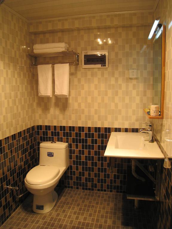 Chun Tian Hui Gu Holiday Hotel Кунмин Стая снимка